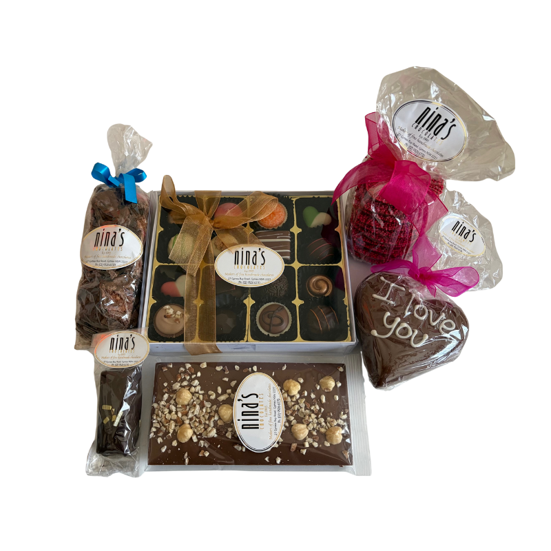 Valentine's Day Deluxe Hamper Box