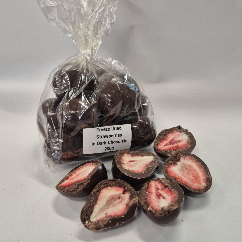Freeze Dried Strawberries in Dark Chocolate 200g